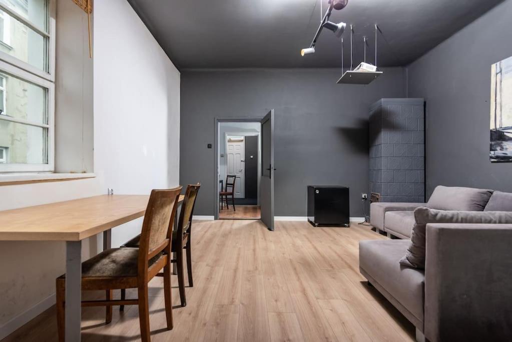Industrial Apartment - Jewish Quarter By Upstairs Красков Екстериор снимка